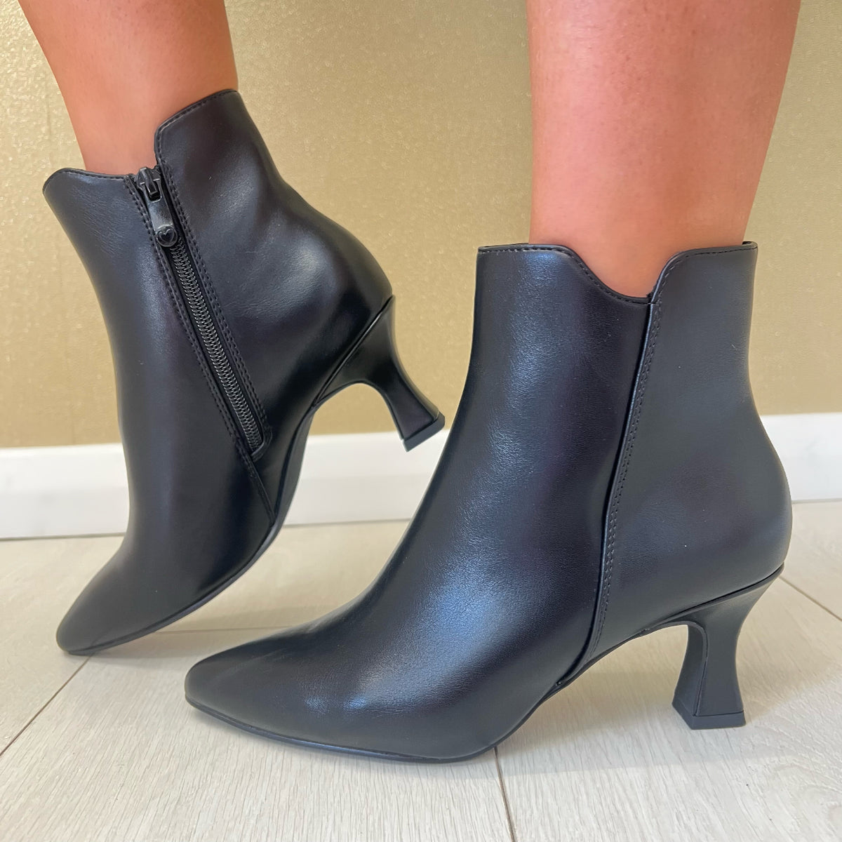 Marco Tozzi Black Kitten Heel Ankle Boot 25318-41 001 – SM Shoes